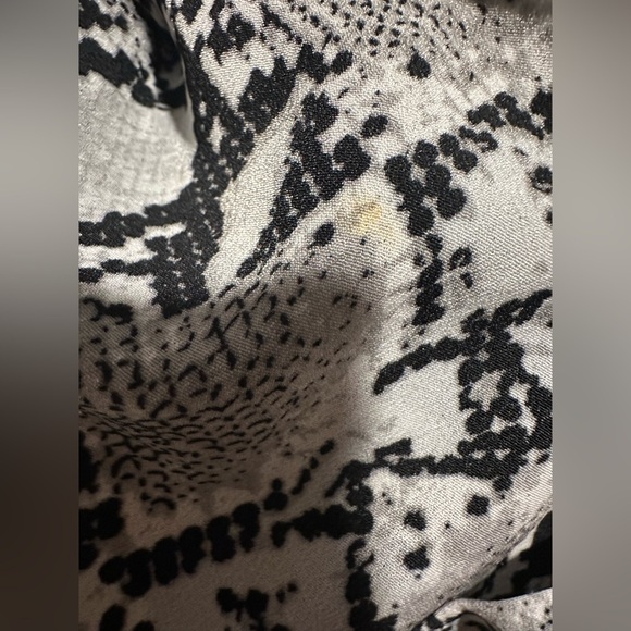 SHEIN Snakeskin Duster Kimono - Picture 13 of 14